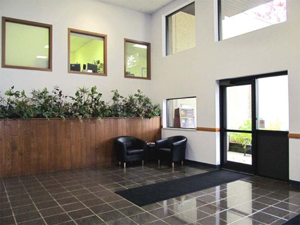 Suite 101 E